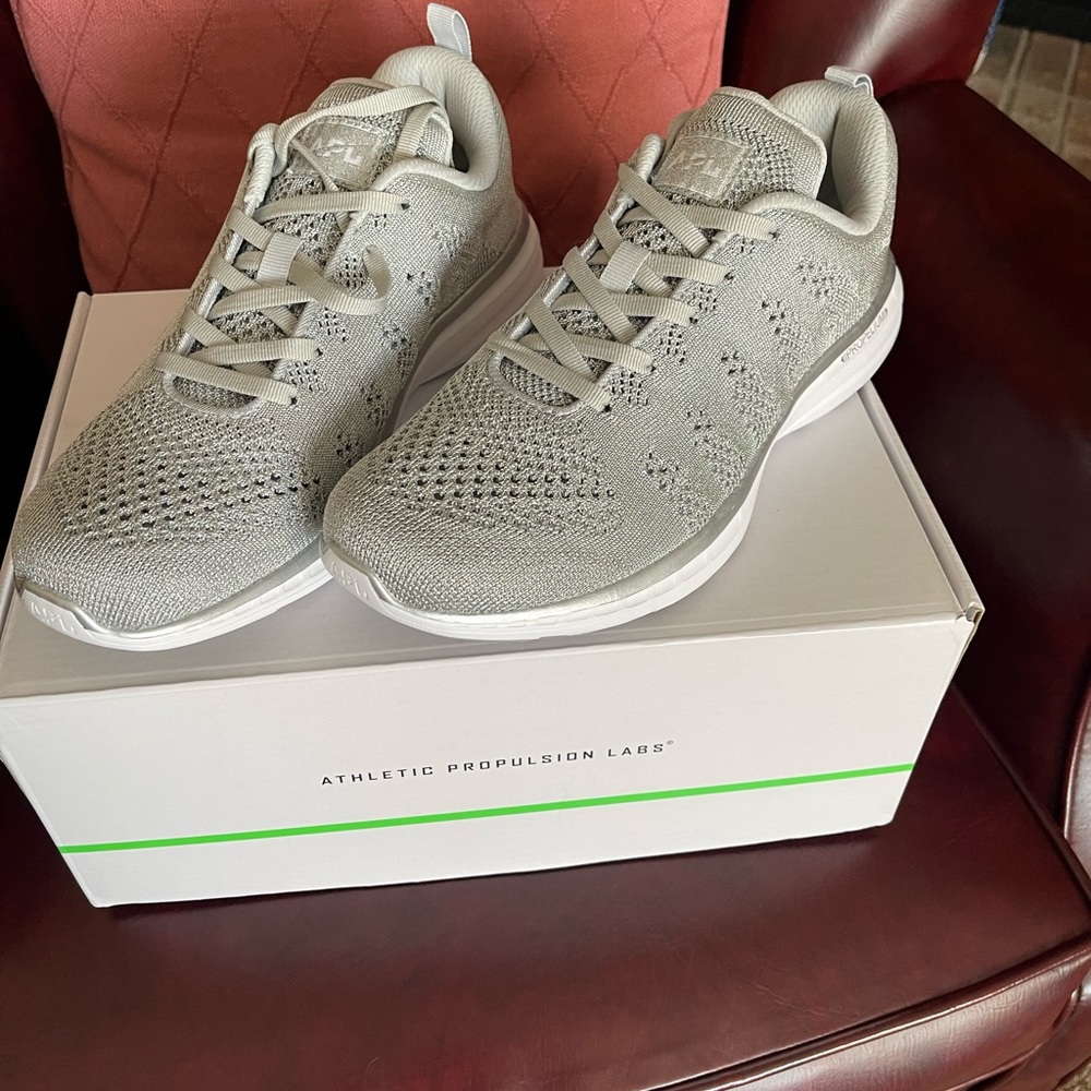 APL Techloom Pro Women’s Sneaker
